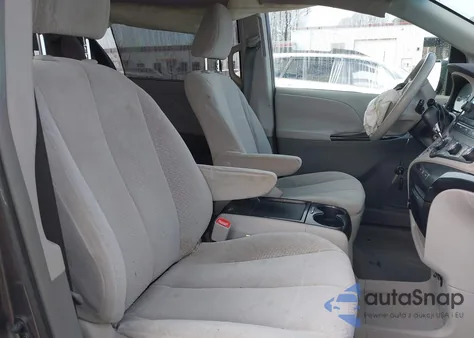 2011 Toyota Sienna Le V6 from USA, damaged, VIN 5TDKK3DC3BS081293